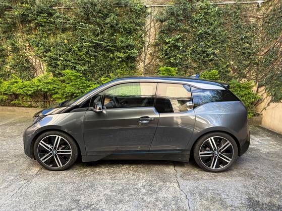 BMW i3 ELÉTRICO eDRIVE BEV FULL AUTOMÁTICO BMW i3 ELÉTRICO eDRIVE BEV FULL AUTOMÁTICO
